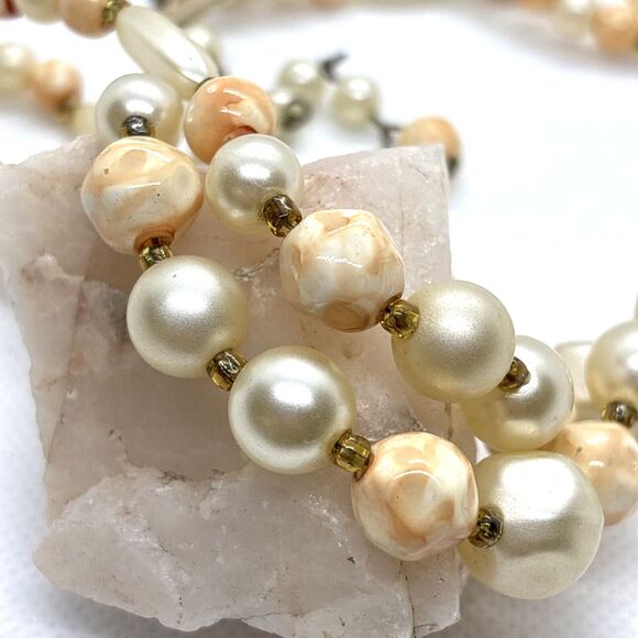 Vintage Hong Kong Beaded 2 Strand Graduated Bead 16-18'' Necklace Cream & Orange - Picture 3 of 6